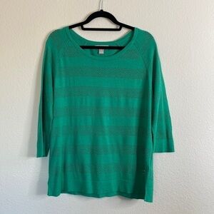 Banana Republic crew neck sweater perforated green large